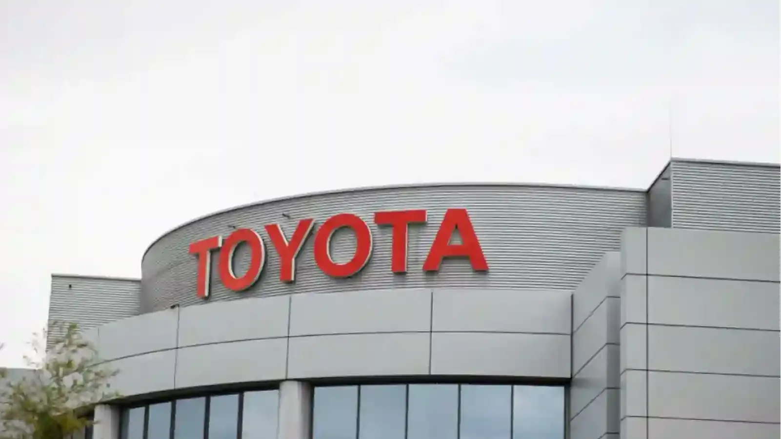 Toyota Motor Europe starts transporting vehicles by cross-channel rail freight in an effort to reduce CO2 emissions