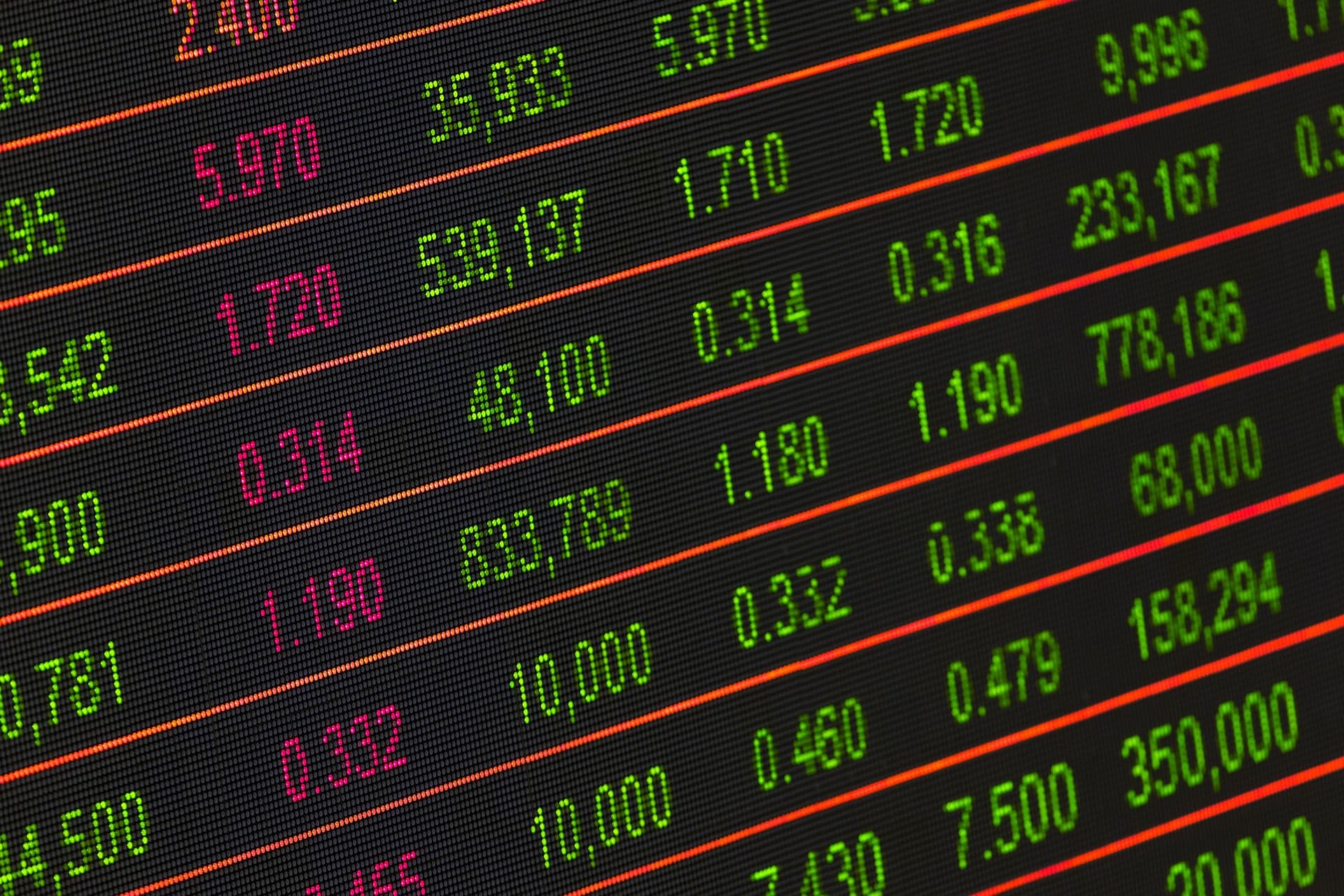 LSEG Targets Blackstone & Thomson Reuters Stake Buyback As Outlook Brightens