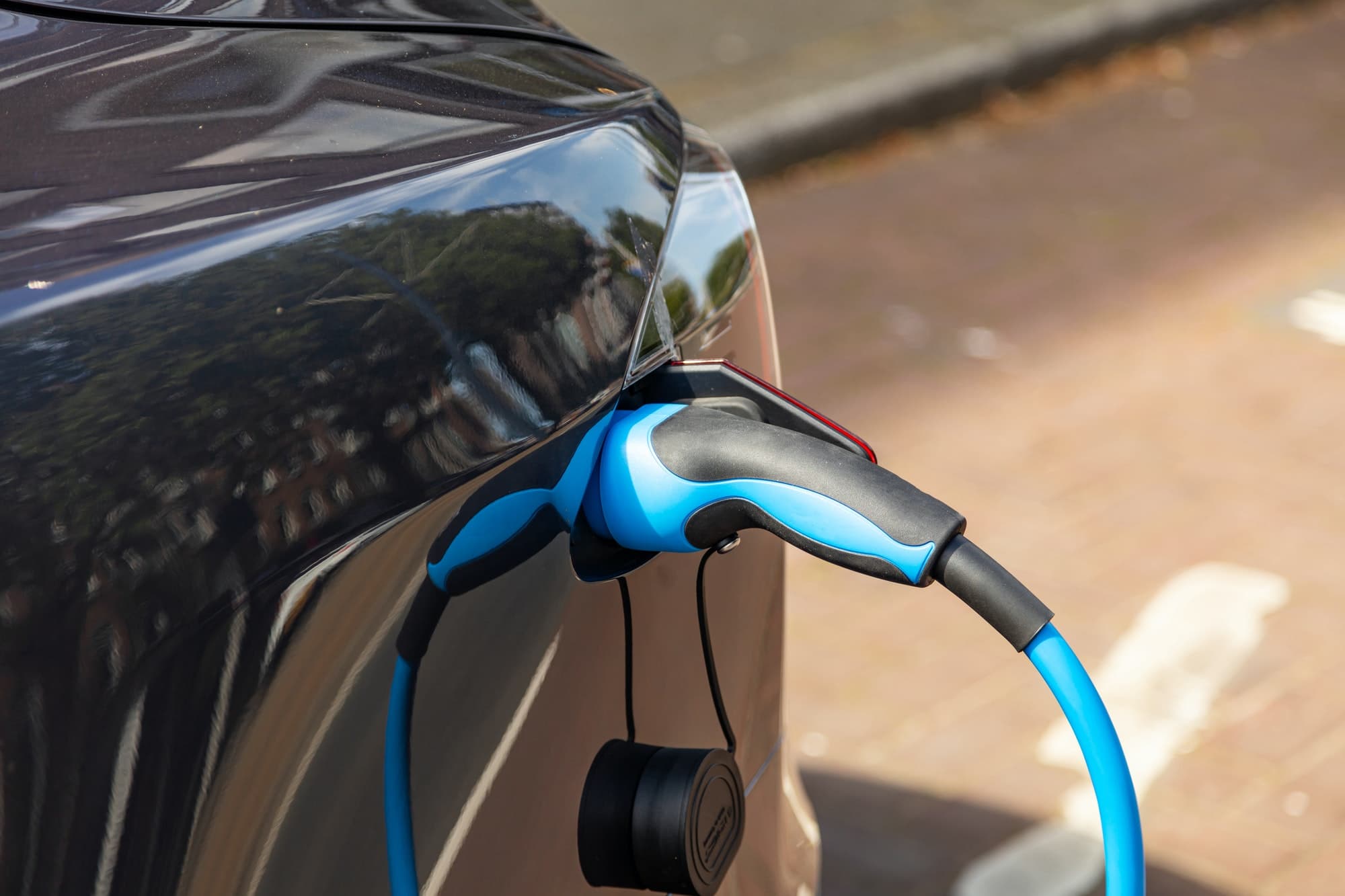 Tesla Becomes The Biggest U.S. Automaker