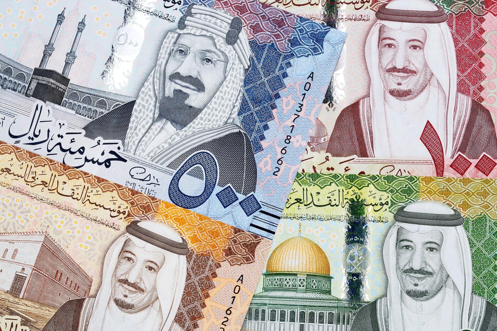 Saudi Central Bank Regulator Imposes Fines on 16 Institutions for Violations