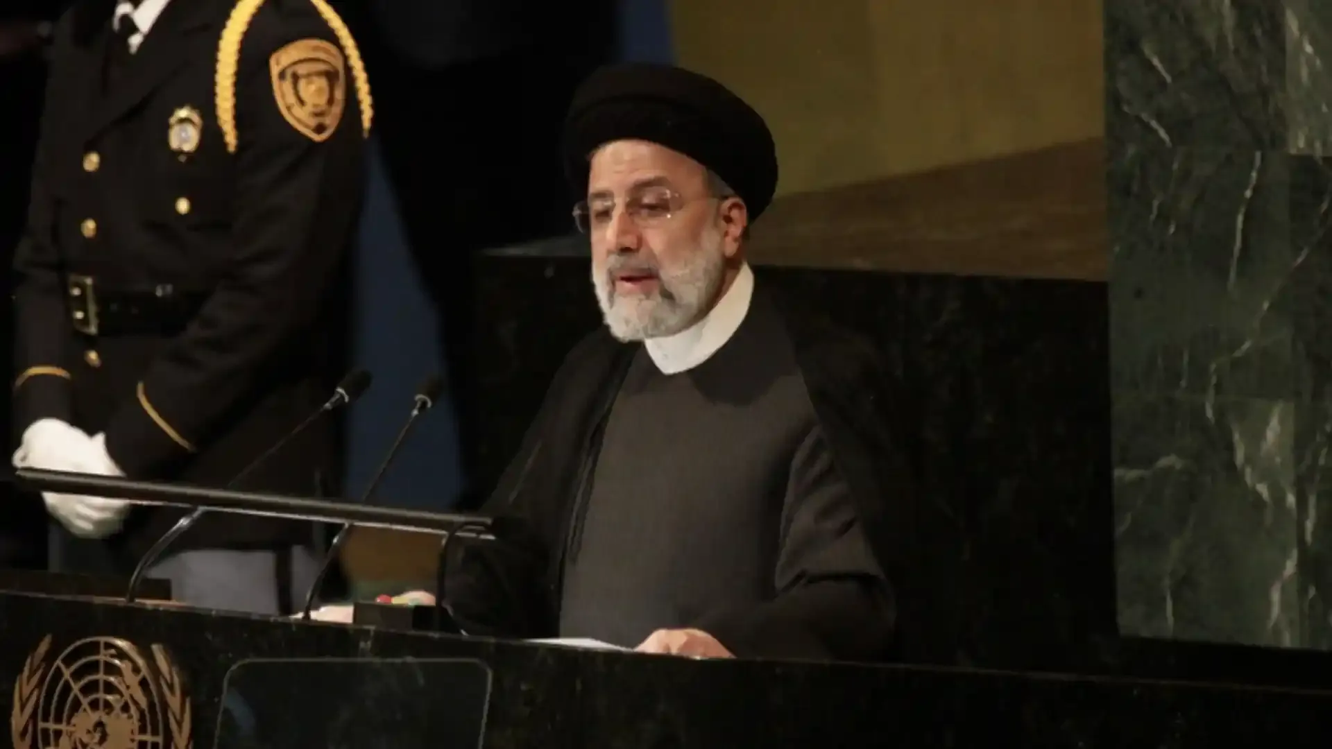 Iran Begins 5-Day Mourning Period Following the Passing of the President