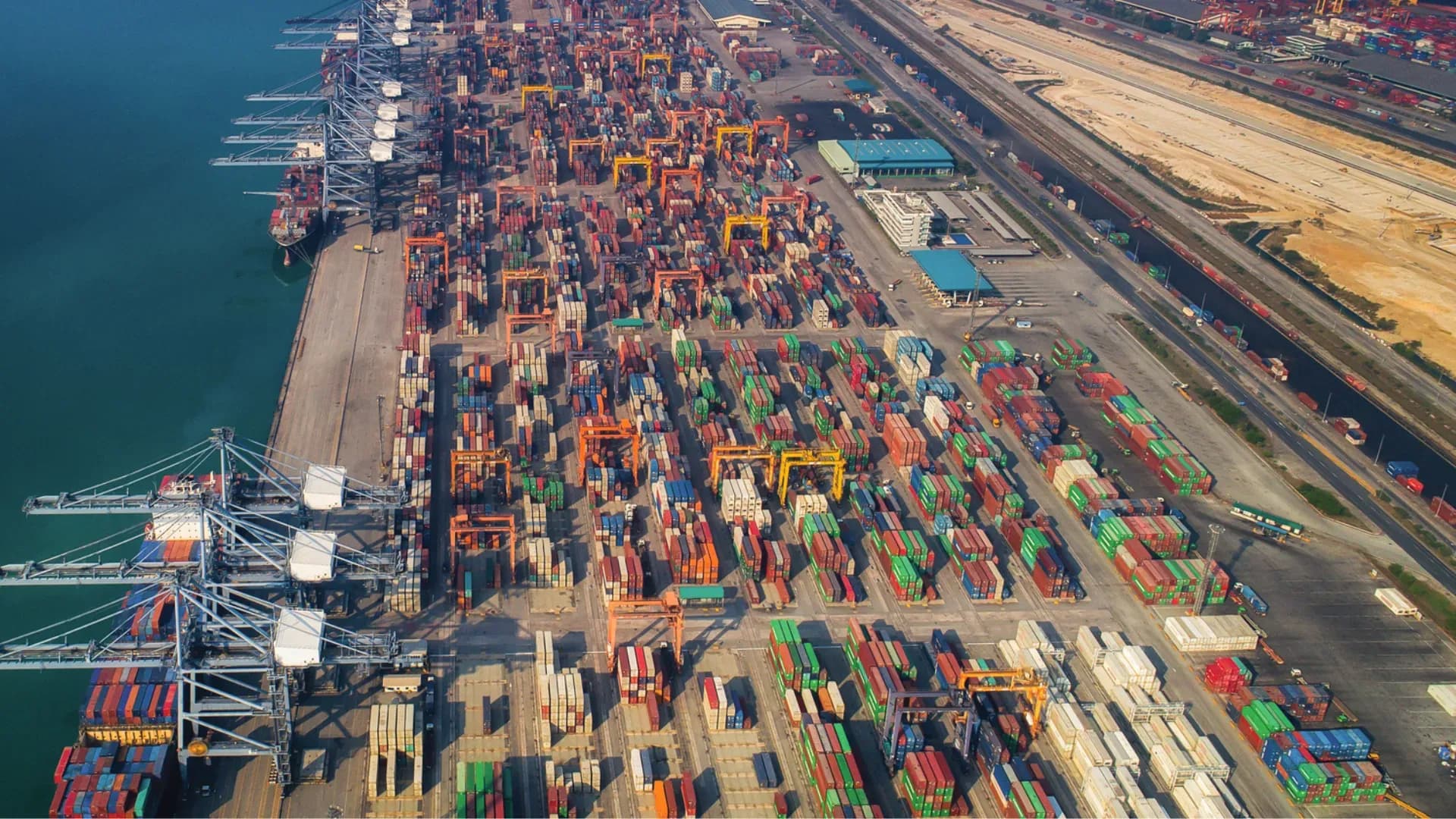 Thailand Aims to Ease US Deficit and Avert 36% Tariffs