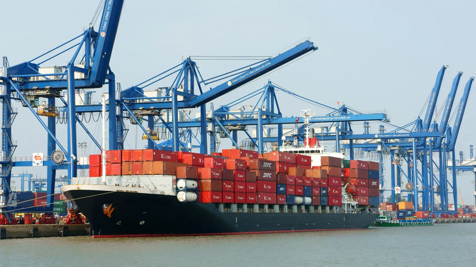 Adani Goes East as it Commits to $10 Billion Investment in Vietnam