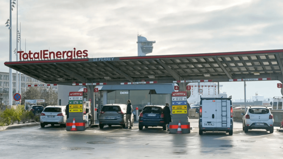TotalEnergies Expands Ownership with €5.1 Billion Stake From Czech Tycoon