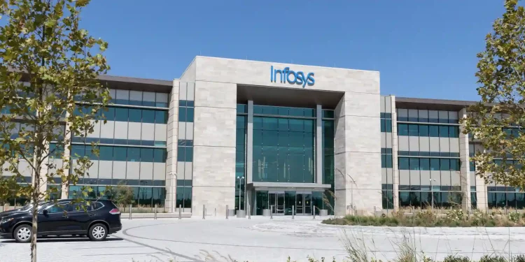 Infosys profit ascends 3.2% in Q1, Revenue leaps 23.6%