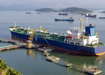 Despite sanctions, Russian oil exports touch new highs