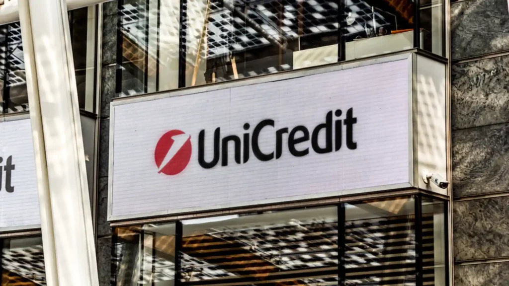 UniCredit Challenges ECB’s Order to Reduce Russia Risks