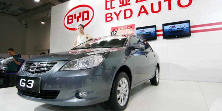 Mercedes, Porsche ‘Under Threat’ as China Enters Luxury Car Market