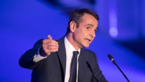 Mitsotakis Faces Pressure As Unions Strike For Higher Wages Due To Cost of Living Crisis