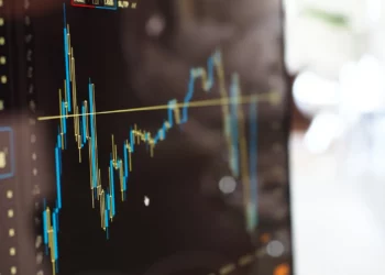 How The Hong Kong Financial Sector Is Adopting GenAI