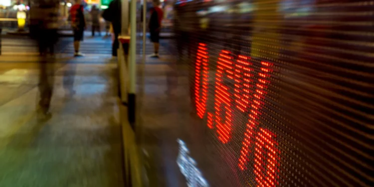 Hong Kong Shares Suffers Historic Collapse Since 1997 Amid Trade War